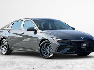 New 2026 Hyundai Elantra Hybrid FWD video 2