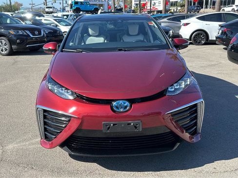 Used 2018 Toyota Mirai image 2
