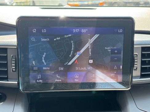 Used 2024 Ford Explorer XLT w/ Equipment Group 202A AWD/4WD image 24