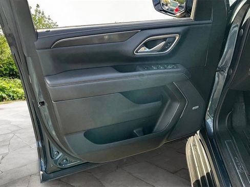 Used 2021 GMC Yukon XL AT4 w/ Technology Package image 21