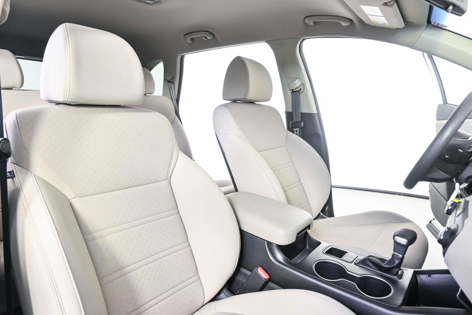 Used 2019 Kia Sorento FWD image 21