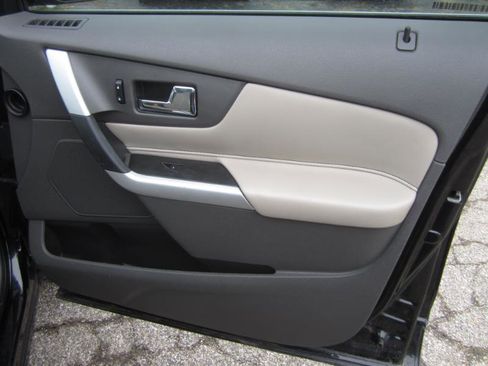 Used 2013 Ford Edge Limited w/ Vision Pkg image 46