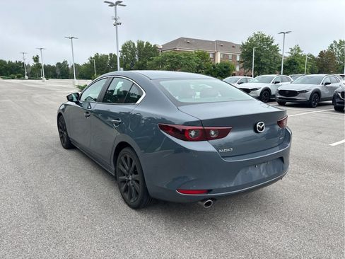 Used 2023 MAZDA MAZDA3 s FWD image 3