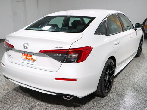 Used 2024 Honda Civic Sport image 7