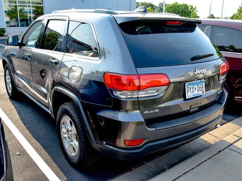 Used 2014 Jeep Grand Cherokee Laredo w/ Quick Order Package 23E AWD/4WD image 6
