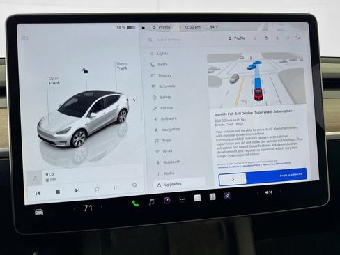 Used 2023 Tesla Model Y Long Range AWD/4WD image 55