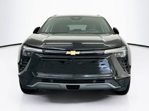 Used 2024 Chevrolet Blazer EV LT AWD/4WD image 2