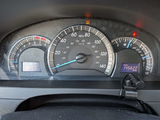 Used 2013 Toyota Camry SE FWD image 22
