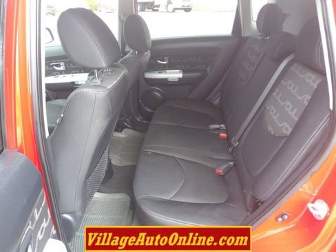 Used 2012 Kia Soul + FWD image 26