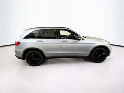 Used 2021 Mercedes-Benz GLC 300 4MATIC image 4