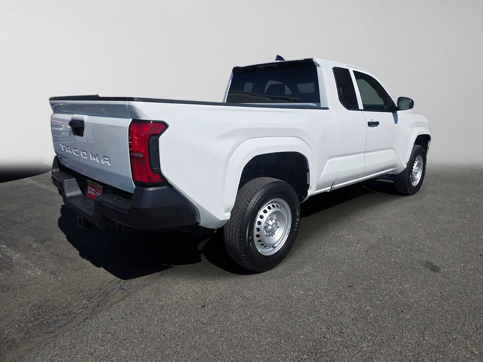 Used 2026 Toyota Tacoma SR w/ SR Upgrade Package AWD/4WD image 3