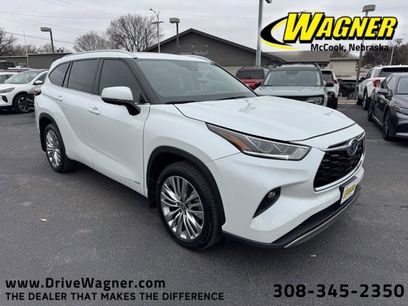 Used 2022 Toyota Highlander Platinum