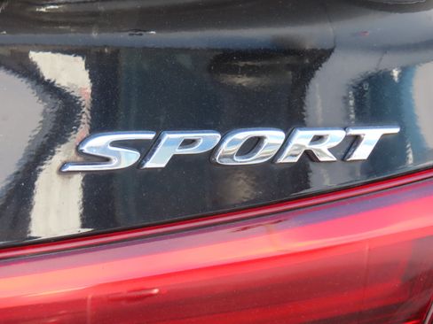 Used 2023 Honda Civic Sport image 16