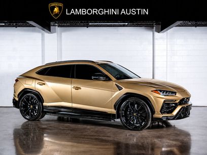 Used 2022 Lamborghini Urus