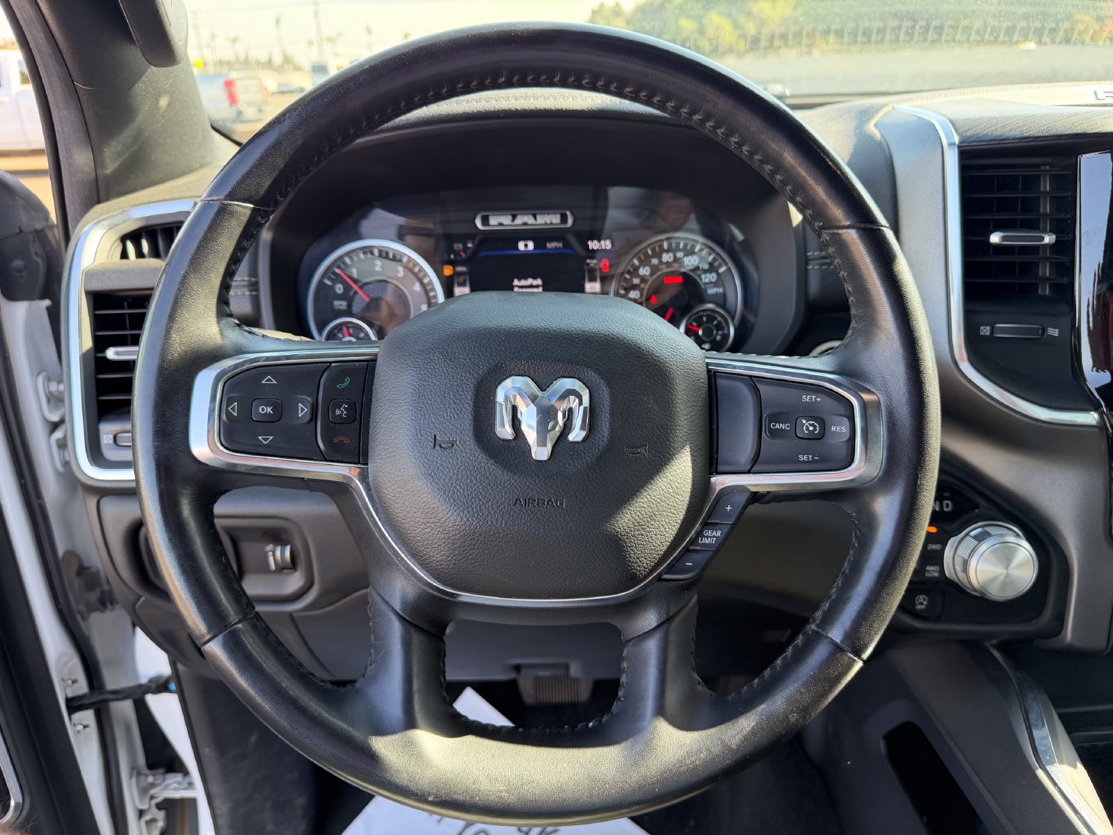 Used 2024 RAM 1500 Laramie AWD/4WD image 29