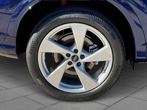 New 2025 Audi Q5 Premium Plus image 11