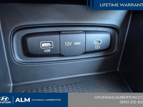 New 2026 Hyundai Venue SE FWD image 25