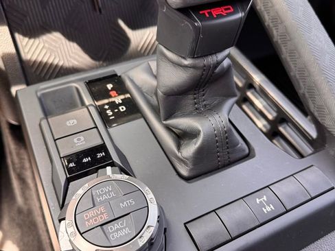 Used 2025 Toyota Tacoma TRD Off-Road image 22