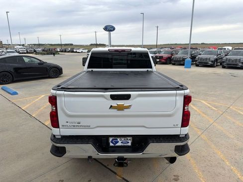 Used 2025 Chevrolet Silverado 2500 LT AWD/4WD image 6