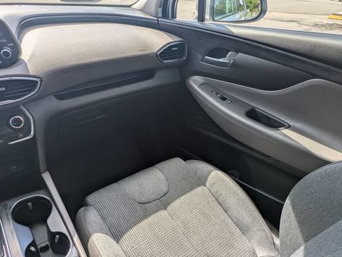 Used 2019 Hyundai Santa Fe SE FWD image 18