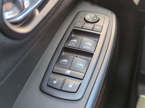 Used 2014 Jeep Cherokee Limited image 23