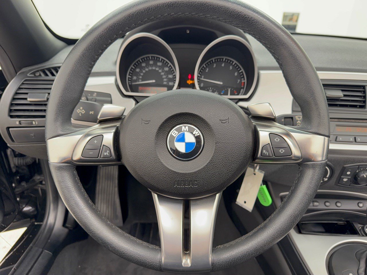 Used 2007 BMW Z4 3.0i RWD image 10