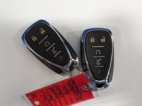 Used 2021 Chevrolet Blazer LT FWD image 36