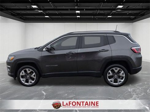 Used 2018 Jeep Compass Limited image 2