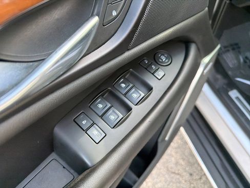Used 2020 Cadillac Escalade Luxury AWD/4WD image 13