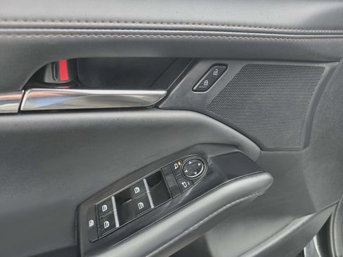 Used 2025 MAZDA MAZDA3 s image 16
