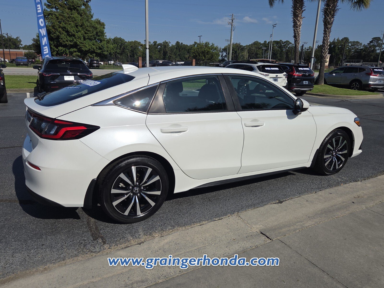 Certified 2024 Honda Civic EX-L image 5