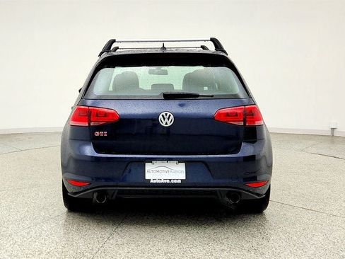 Used 2017 Volkswagen GTI SE FWD image 6