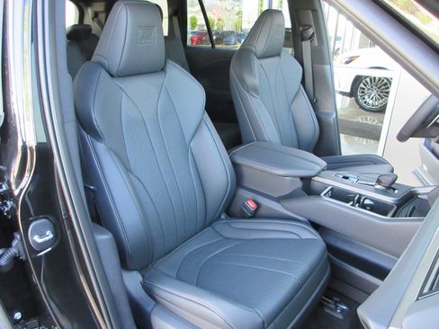 New 2026 Lexus TX 500h AWD image 28