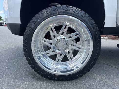 Used 2021 Chevrolet Suburban High Country image 49