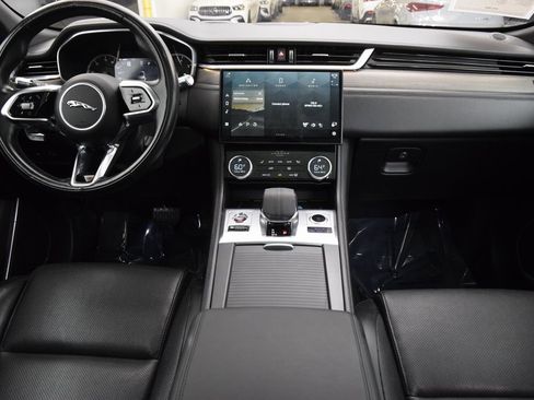 Used 2021 Jaguar F-PACE S image 20