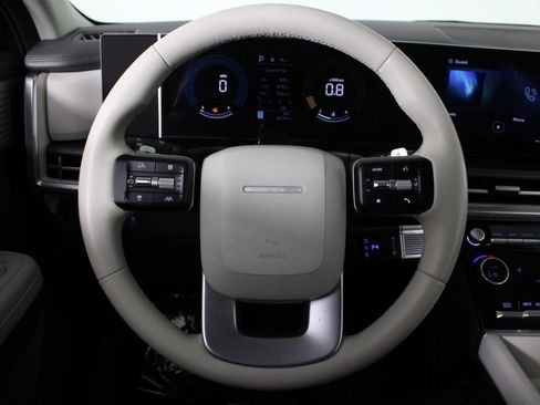 Used 2025 Hyundai Santa Fe SEL AWD/4WD image 27