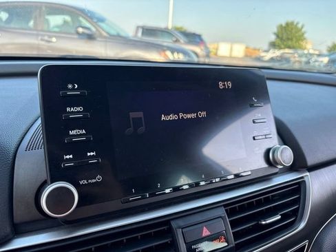 Used 2019 Honda Accord LX image 23