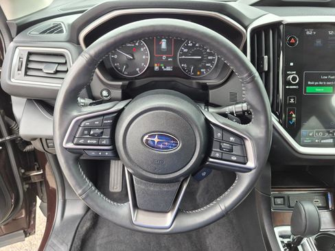 Used 2023 Subaru Ascent Touring AWD/4WD image 18