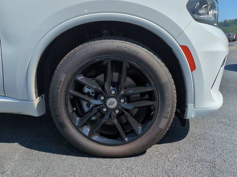 Used 2024 Dodge Durango GT AWD/4WD image 13