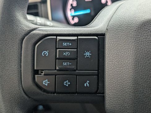 Used 2021 Ford F150 XLT AWD/4WD image 13