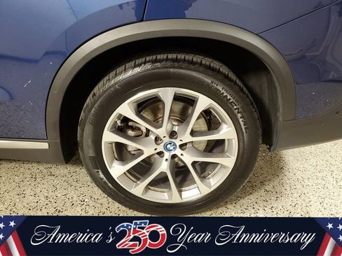 Used 2023 BMW X5 xDrive45e w/ Parking Assistance Package AWD/4WD image 9