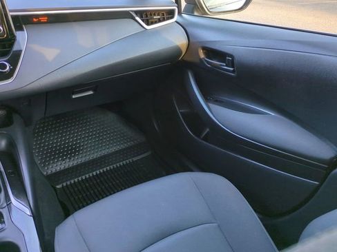 Used 2022 Toyota Corolla LE image 16