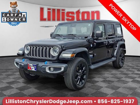 Used 2024 Jeep Wrangler Unlimited Sahara w/ Technology Group AWD/4WD image 1