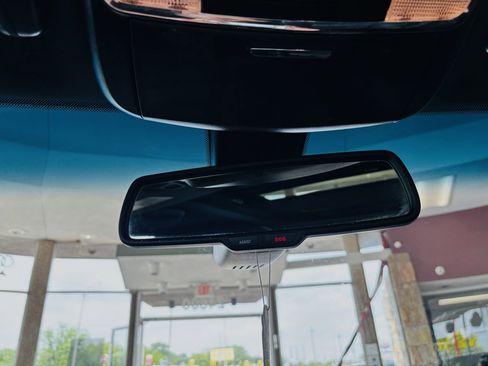 Used 2023 Chrysler 300 S RWD image 46