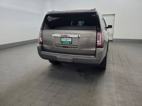 Used 2019 GMC Yukon Denali w/ Denali Ultimate Package AWD/4WD image 7