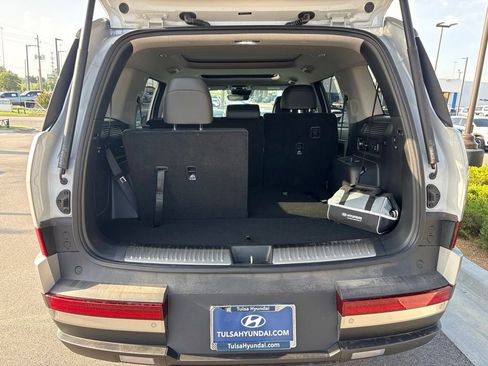 Certified 2025 Hyundai Santa Fe Limited FWD image 19