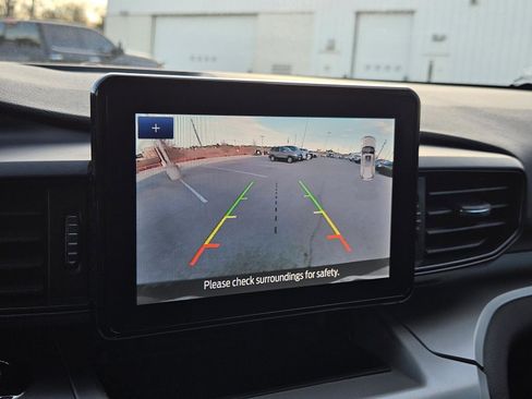 Used 2022 Ford Explorer XLT w/ Class IV Trailer Tow Package image 19