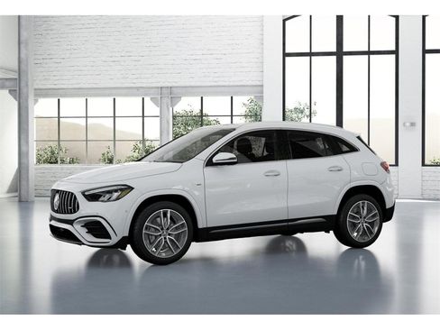 Used 2025 Mercedes-Benz GLA 35 AMG 4MATIC image 37