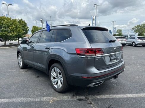 Used 2022 Volkswagen Atlas SE image 3