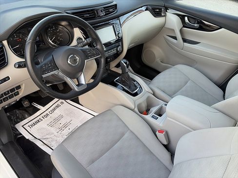 Used 2022 Nissan Rogue Sport SV image 12